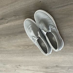 gently worn slip on vans